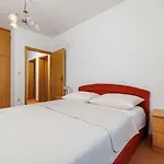 Haustierfreundliches Nur 470 Meter Zum Mit Babybett Und Hochstuhl 波威尔
