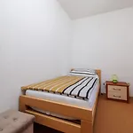 Haustierfreundliches Nur 470 Meter Zum Mit Babybett Und Hochstuhl 아파트 *