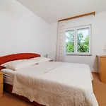아파트 Haustierfreundliches Nur 470 Meter Zum Mit Babybett Und Hochstuhl