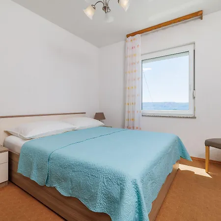 Apartment Haustierfreundliches Nur 470 Meter Zum Mit Babybett Und Hochstuhl Povile