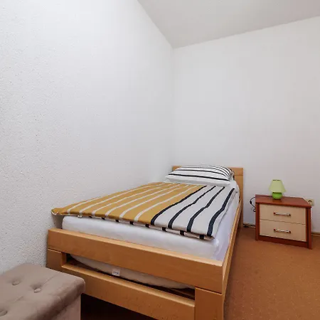 Haustierfreundliches Nur 470 Meter Zum Mit Babybett Und Hochstuhl Apartment *