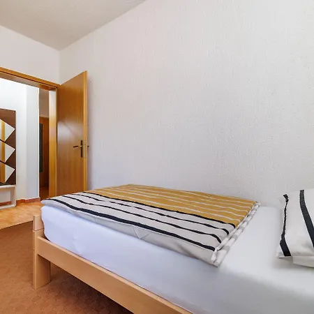 Haustierfreundliches Nur 470 Meter Zum Mit Babybett Und Hochstuhl Povile