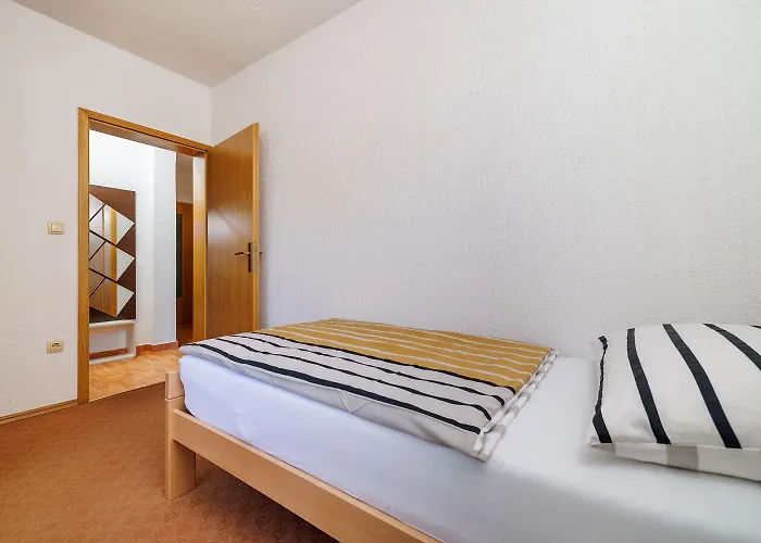Haustierfreundliches Nur 470 Meter Zum Mit Babybett Und Hochstuhl Povile